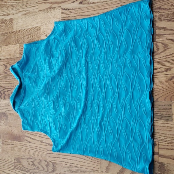 (M) Suzanne's Solid Color Collared Textured Athleisure Top Golf Sporty - Picture 7 of 7